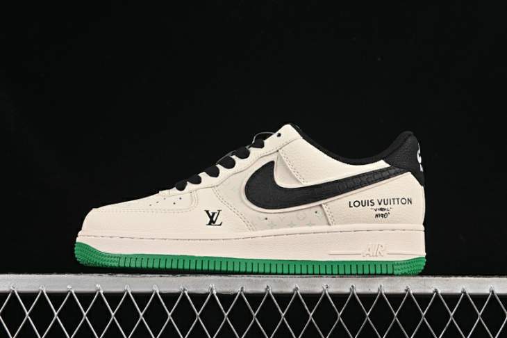 Picture of Air Force 1 _SKUfw20212897774409609fw